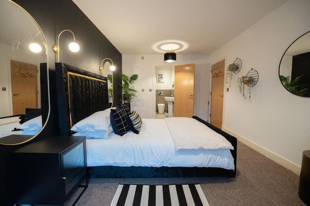 Penthouse Noir - Wyndale Living - Bham 2br Бирмингем